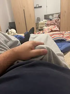 Snapshot of alex21017 chatting on 02.05.25 alex21017 online show from 02.05.25