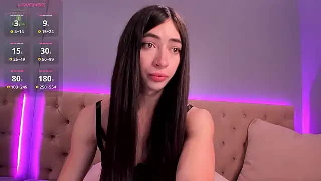 NickieRainer online show from 03.14.25