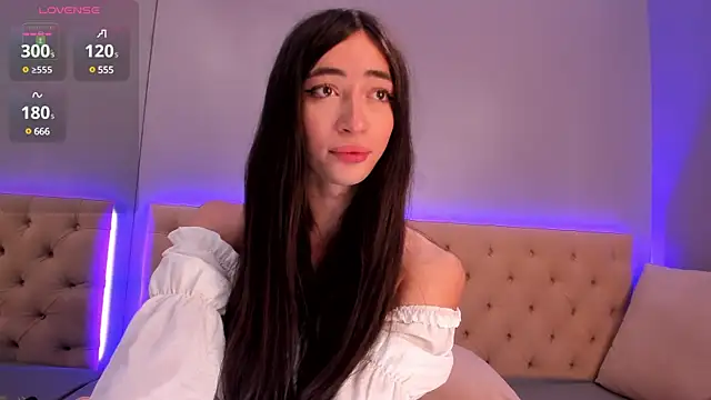 NickieRainer online show from 03.23.25