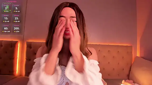 NickieRainer online show from 10.10.25