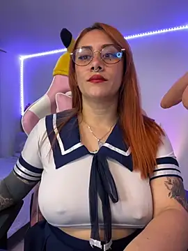 Luna Paris  online show from 11.18.25