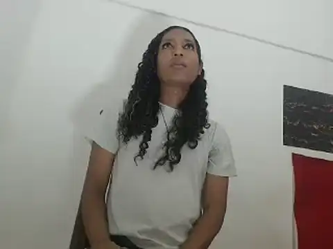 Snapshot of shairaStarr chatting on 12.19.24 shairaStarr online show from 12.19.24