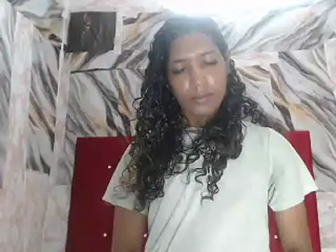 Snapshot of shairaStarr chatting on 01.21.25 shairaStarr online show from 01.21.25
