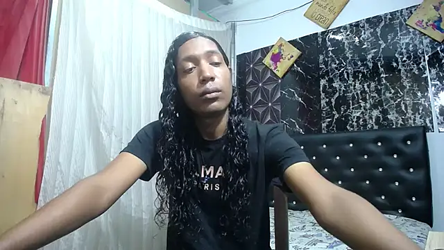 Snapshot of shairaStarr chatting on 02.14.25 shairaStarr online show from 02.14.25