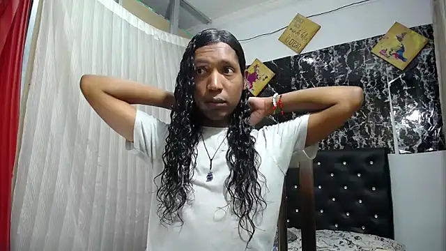 Snapshot of shairaStarr chatting on 02.19.25 shairaStarr online show from 02.19.25