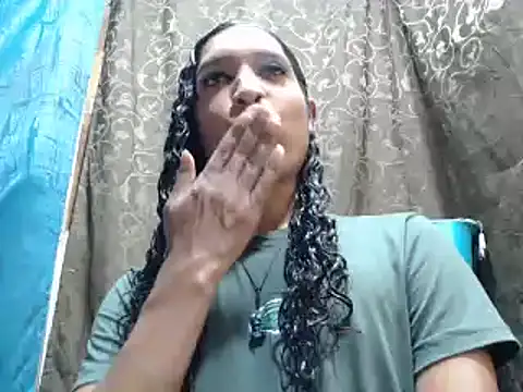 Snapshot of shairaStarr chatting on 09.10.25 shairaStarr online show from 09.10.25