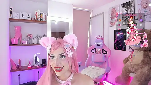 Snapshot of alessandrathedoll chatting on 02.04.25 alessandrathedoll online show from 02.04.25
