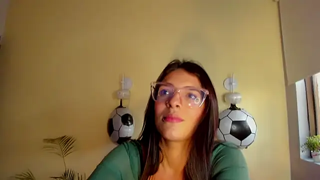 Snapshot of annyluna1 chatting on 07.06.26 annyluna1 online show from 07.06.26