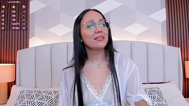 Sammy Fit  online show from 03.20.25