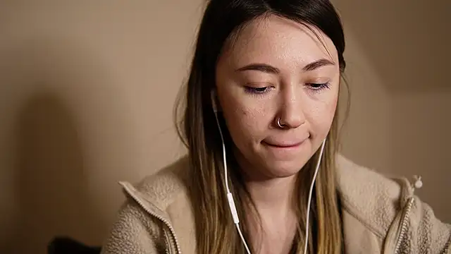 chibi moon  online show from 01.10.25