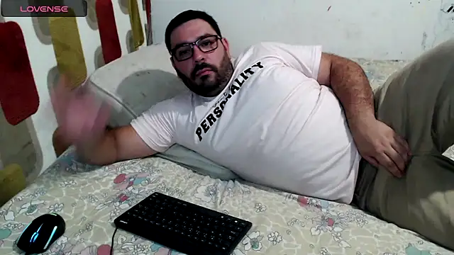 Snapshot of lucasprloco chatting on 12.01.24 lucasprloco online show from 12.01.24