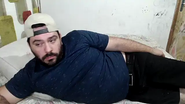 Snapshot of lucasprloco chatting on 12.16.24 lucasprloco online show from 12.16.24