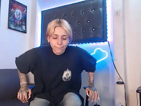 Snapshot of MaryJannes chatting on 02.27.25 MaryJannes online show from 02.27.25