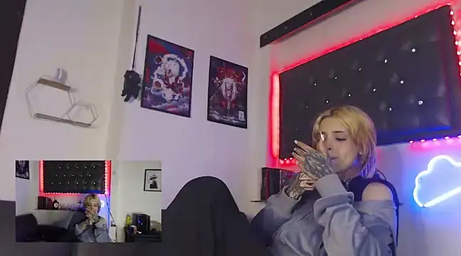 Snapshot of MaryJannes chatting on 02.28.25 MaryJannes online show from 02.28.25