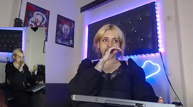 Snapshot of MaryJannes chatting on 03.02.25 MaryJannes online show from 03.02.25