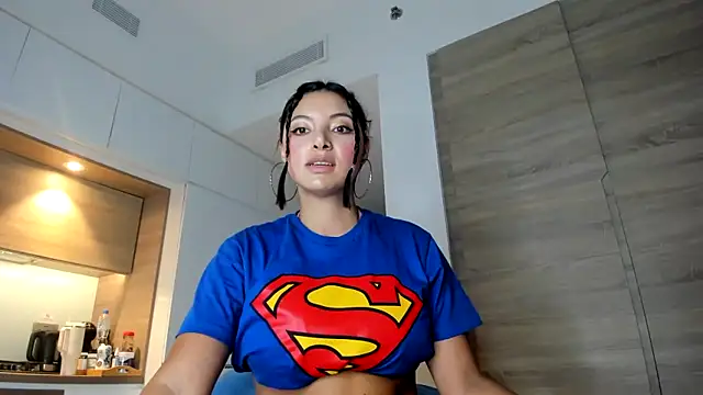 Snapshot of alexademie1 chatting on 10.10.25 alexademie1 online show from 10.10.25