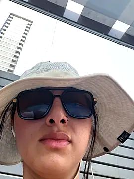 Snapshot of alexademie1 chatting on 10.21.25 alexademie1 online show from 10.21.25