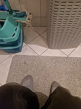 Snapshot of Sextoyboyboytoy chatting on 10.28.25 Sextoyboyboytoy online show from 10.28.25