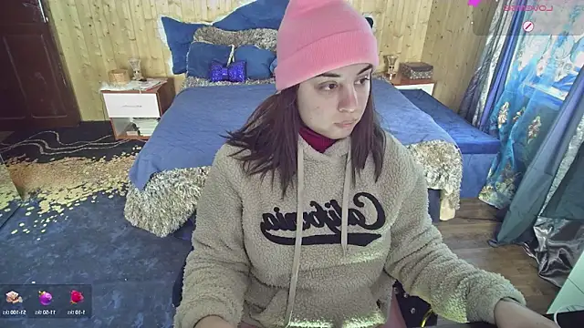 Snapshot of VanessaDoyle chatting on 01.14.25 VanessaDoyle online show from 01.14.25
