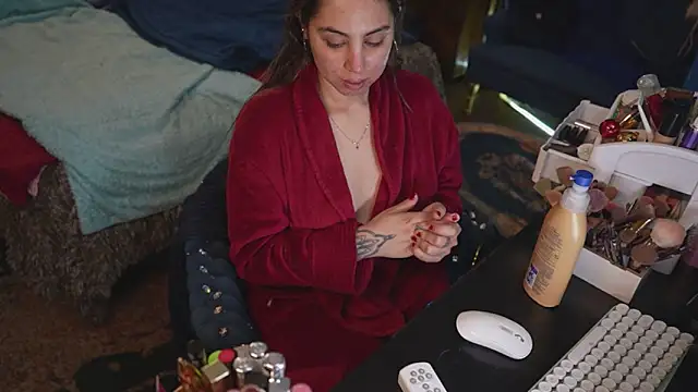 VanessaDoyle online show from 11.11.25