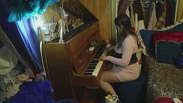 VanessaDoyle online show from 11.21.25