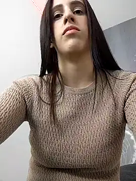 Snapshot of Amira_Milker chatting on 02.25.25 Amira Milker online show from 02.25.25