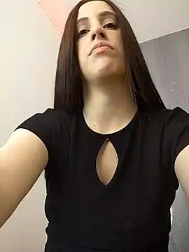 Snapshot of Amira_Milker chatting on 03.07.25 Amira Milker online show from 03.07.25