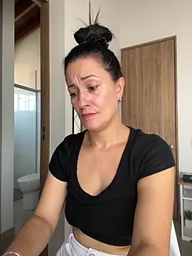 Verito hot online show from 10.02.25