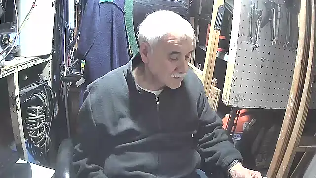 nonnomaturobisex online show from 03.17.25