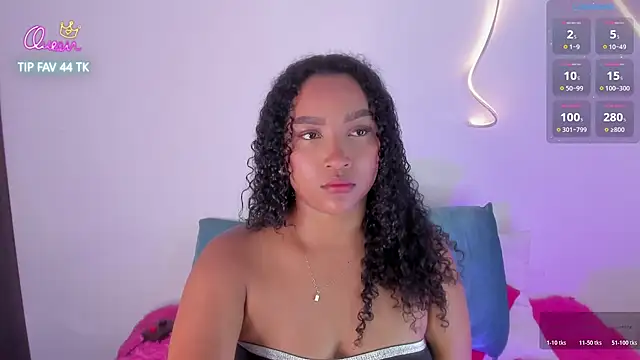 Snapshot of cloe_25 chatting on 02.26.26 cloe 25 online show from 02.26.26