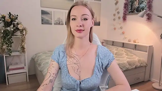 MissRightX online show from 11.12.25