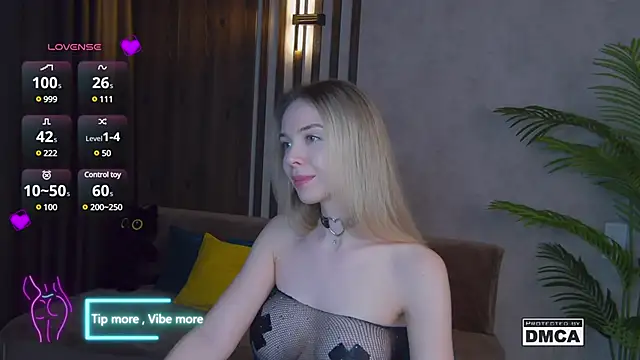 Holl1Would online show from 03.02.25