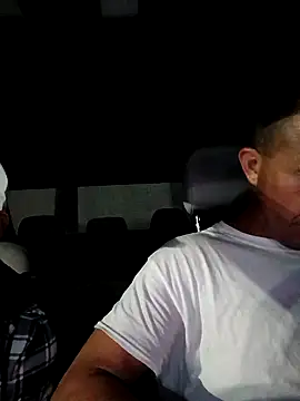 Roberts8inchcock online show from 11.04.25