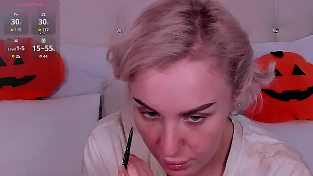 LianaFord online show from 10.27.25