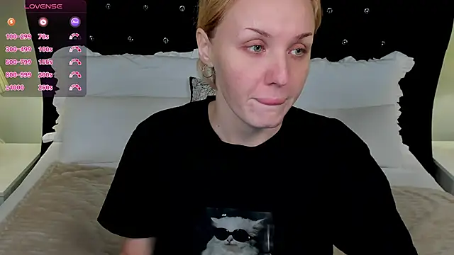 LianaFord online show from 11.27.25