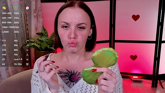 Snapshot of LianaFord chatting on 02.11.26 LianaFord online show from 02.11.26