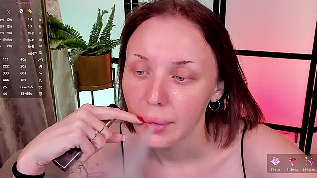 Snapshot of LianaFord chatting on 02.23.26 LianaFord online show from 02.23.26