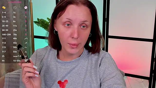 Snapshot of LianaFord chatting on 03.21.26 LianaFord online show from 03.21.26