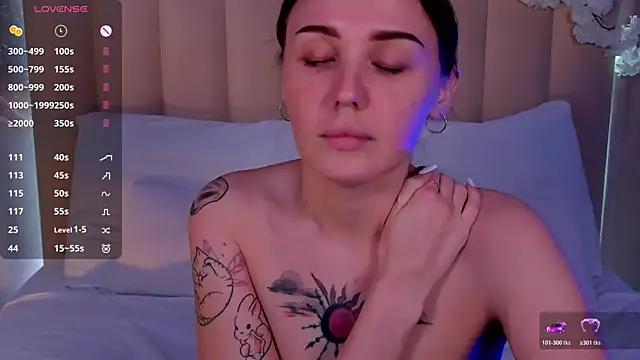 Snapshot of LianaFord chatting on 03.27.26 LianaFord online show from 03.27.26