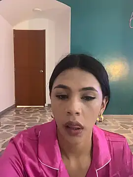 Snapshot of AntonellaRossi chatting on 07.01.26 AntonellaRossi online show from 07.01.26