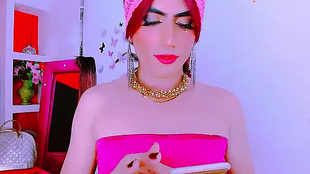 priscilahotker online show from 01.23.25