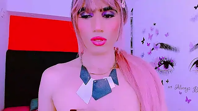 priscilahotker online show from 02.02.25