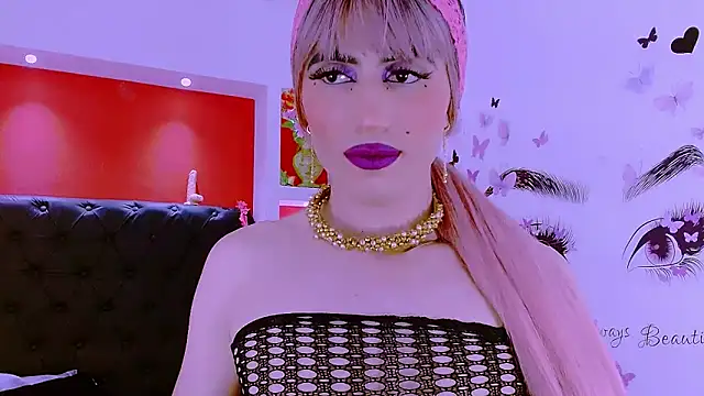 priscilahotker online show from 03.18.25