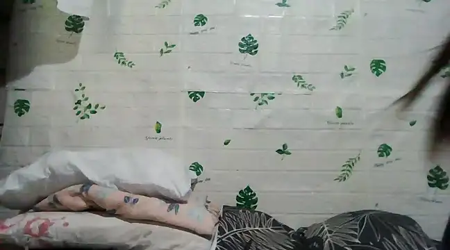 Silly Girl21 online show from 12.19.24