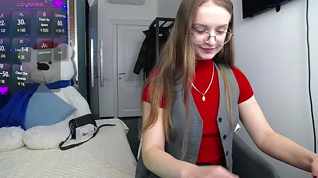 KateJonson online show from 12.11.24