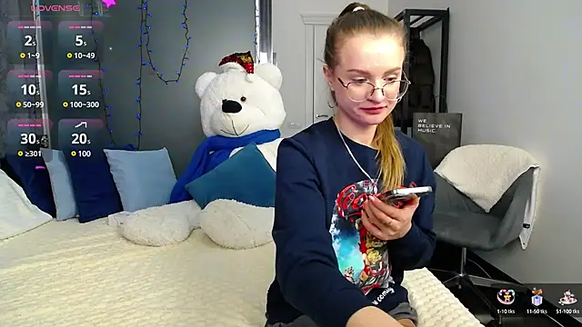 KateJonson online show from 12.15.24