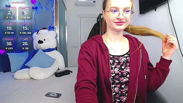 KateJonson online show from 01.04.25