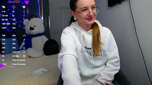 KateJonson online show from 01.21.25