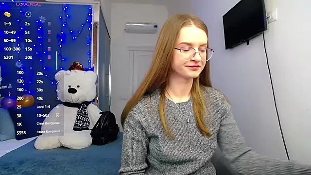 KateJonson online show from 03.13.25