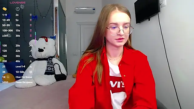 KateJonson online show from 03.21.25